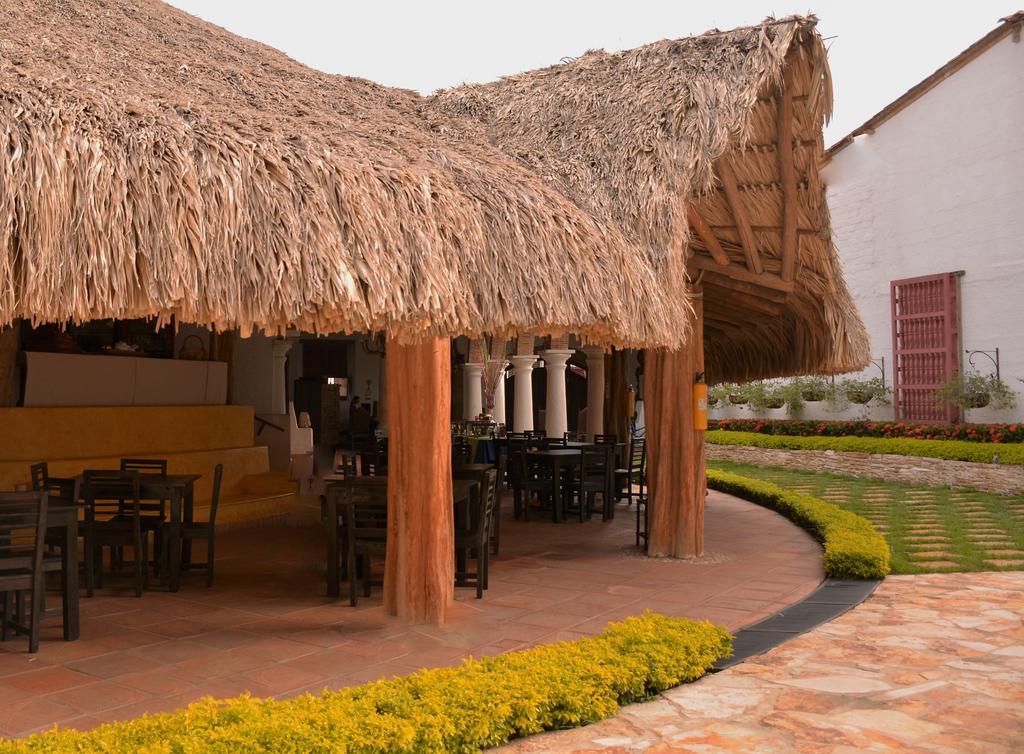 Hotel Santa Barbara Colonial - Santa Fe De Antioquia Exterior foto