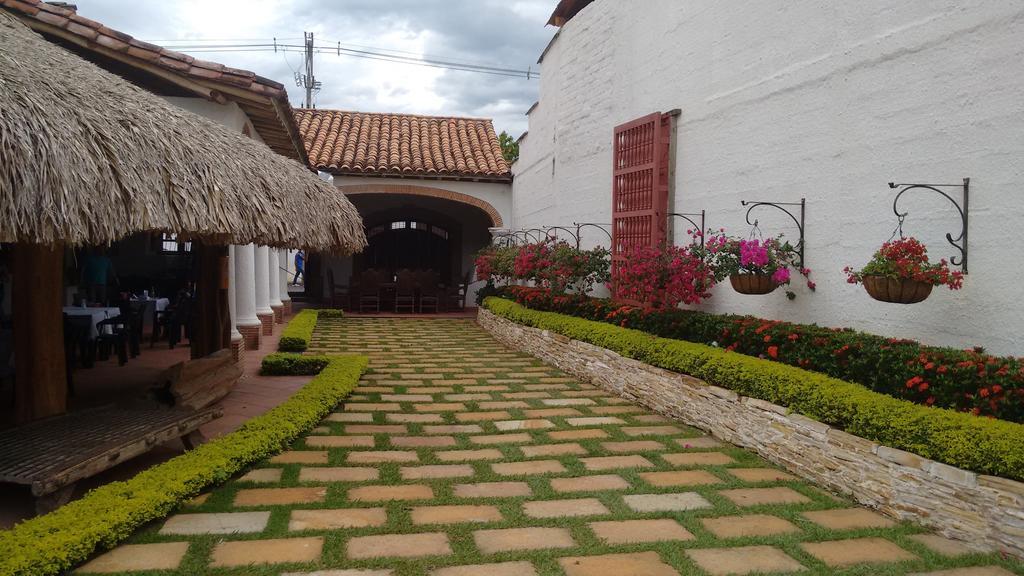 Hotel Santa Barbara Colonial - Santa Fe De Antioquia Quarto foto